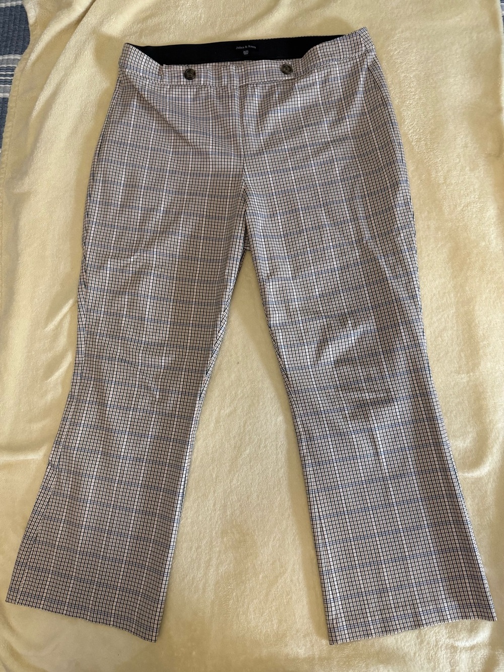 Violets and roses Gray Plaid Boot Cut Pants